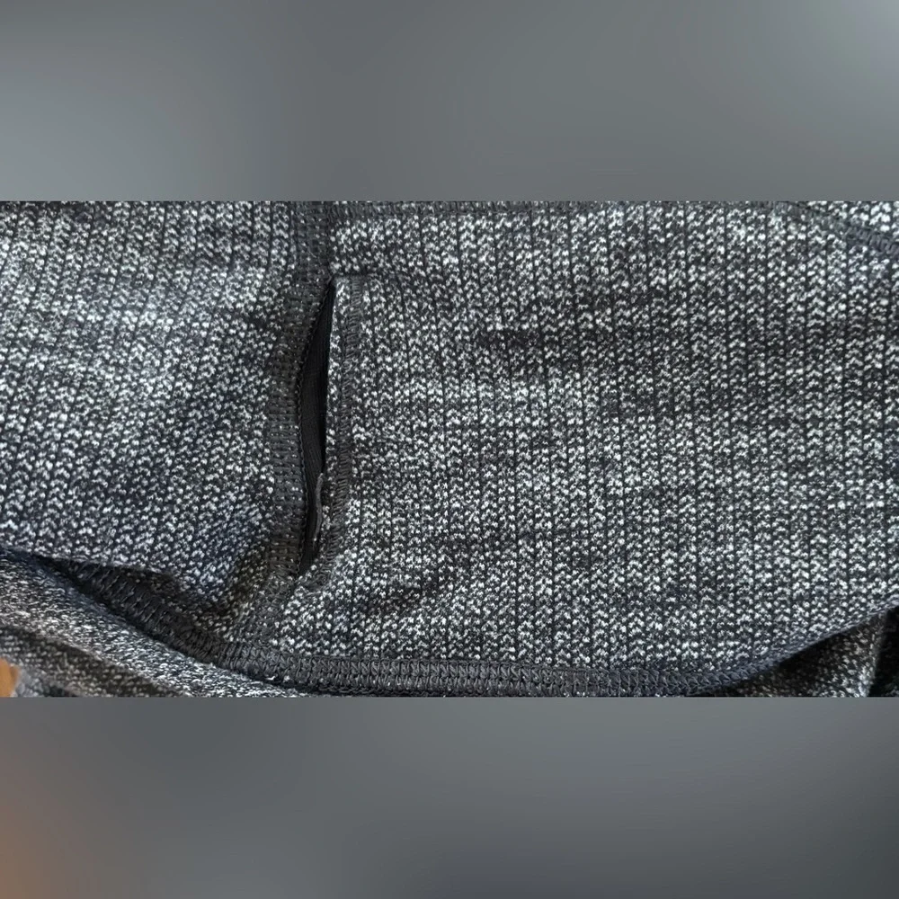 Lululemon Womens Wunder under variegated knit high waisted tights/ leggings Sz 8